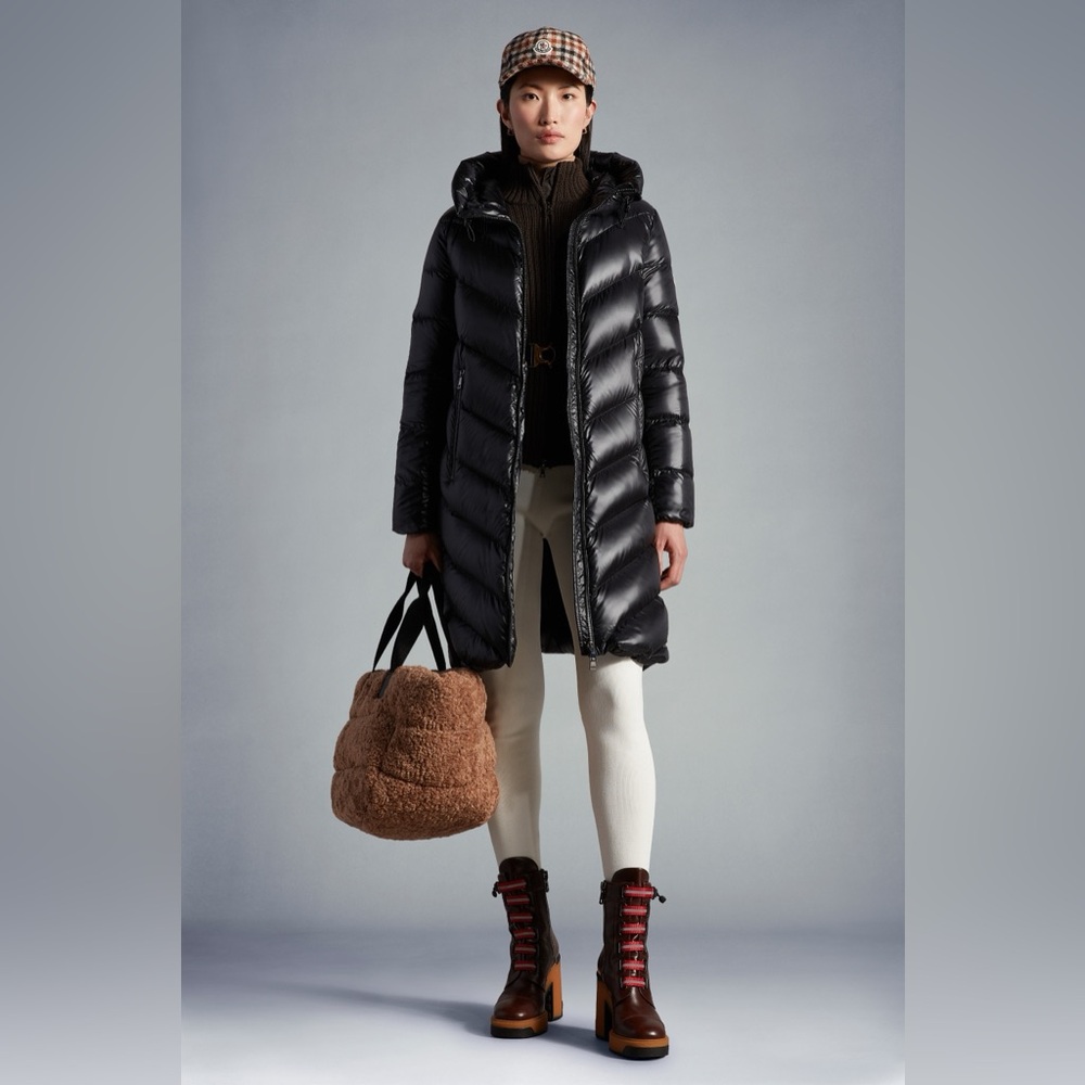 Moncler Women’s Cambales Giubbotto Long Down Hooded Puffer Jacket Black Size 3
